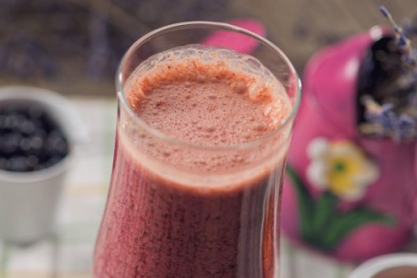 Cura de detofixiere de dupa Sarbatori - 10 smoothie-uri care sa te puna pe picioare